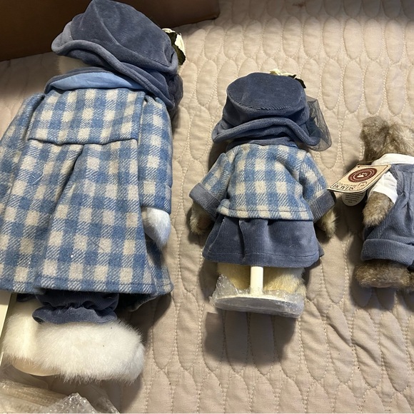 Boyds Collection T.J.'s Best Dressed Box - Picture 5 of 14